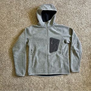 Mountain Hardware Thatcher